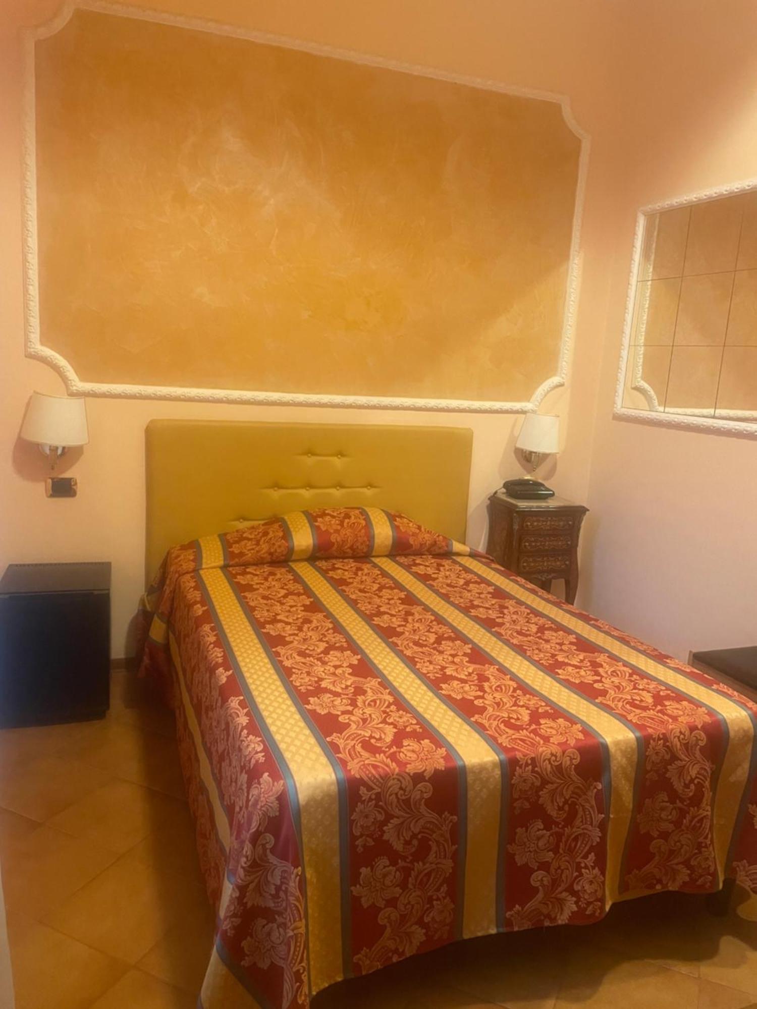 Hotel Mondial Rapallo Habitación foto
